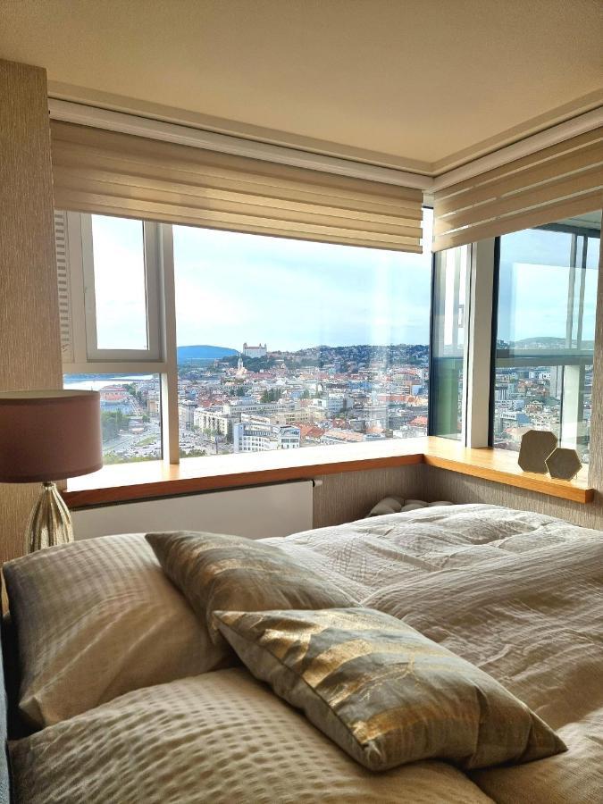 Apartamento Majestic Golden View Bratislava Exterior foto
